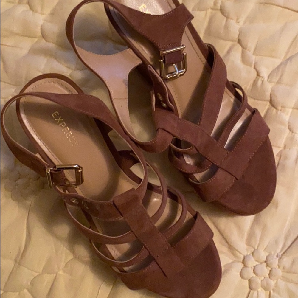 express wedges - Picture 2 of 4